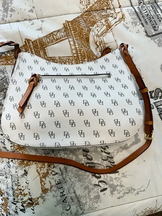 EUC! Dooney & Bourke Tracy Crossbody with Brown Trim and Strap - Picture 2 of 13